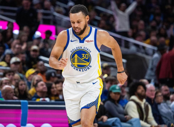 睿迎网 库里各种打铁，关键时刻犯罪！“争冠”勇士输没老大的残阵步行者